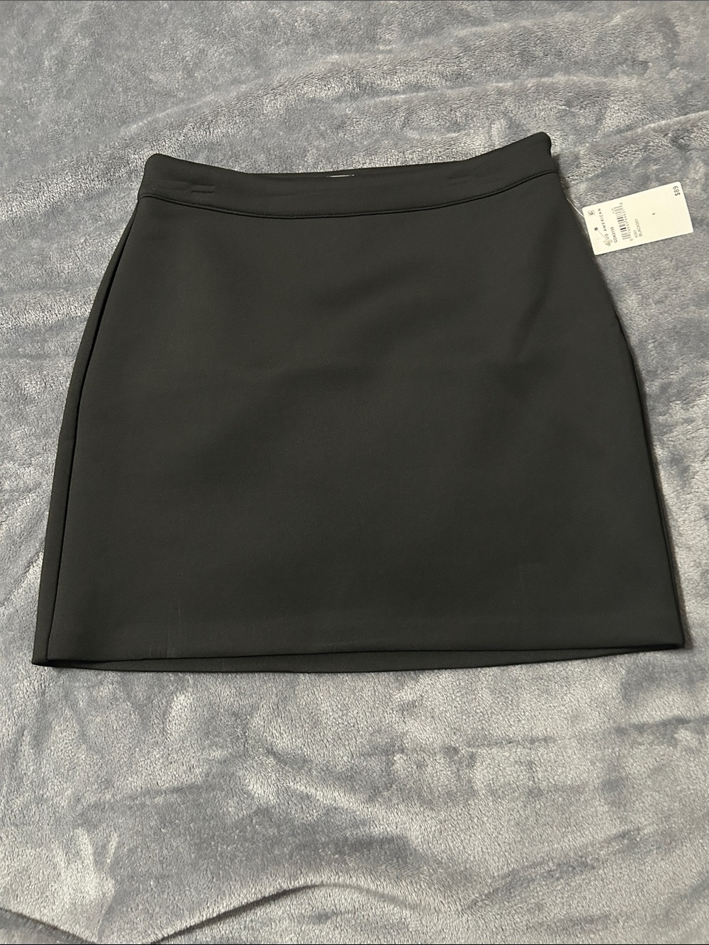Good American Black Scuba Mini Skirt - Picture 2 of 5